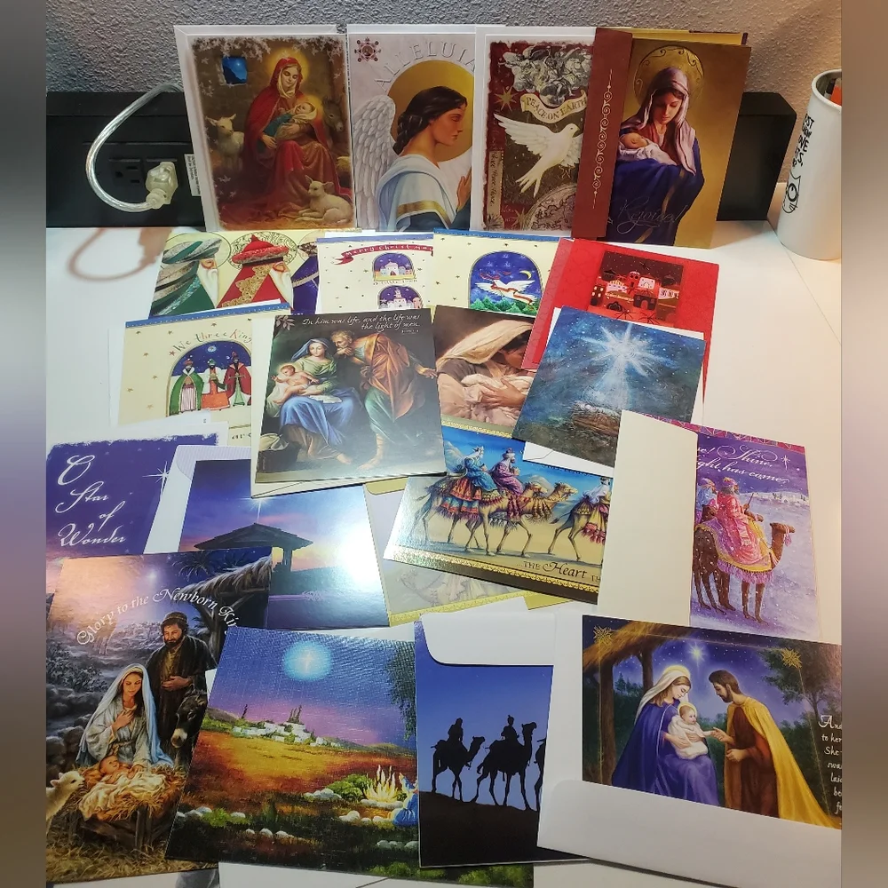Collection of 20 Christmas Greeting Cards